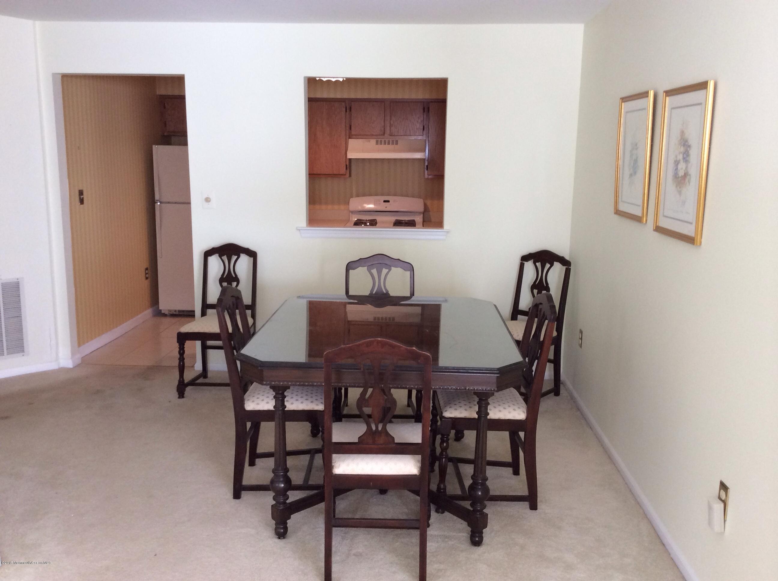 39 Racquet Road Wall, NJ 07719 - Photo 3 of 8 image.jpg