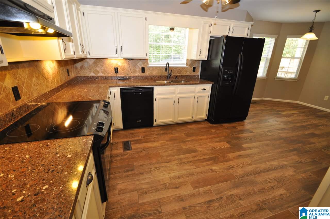 172 Ashford Lane Alabaster, AL 35007 - Photo 13 of 19
