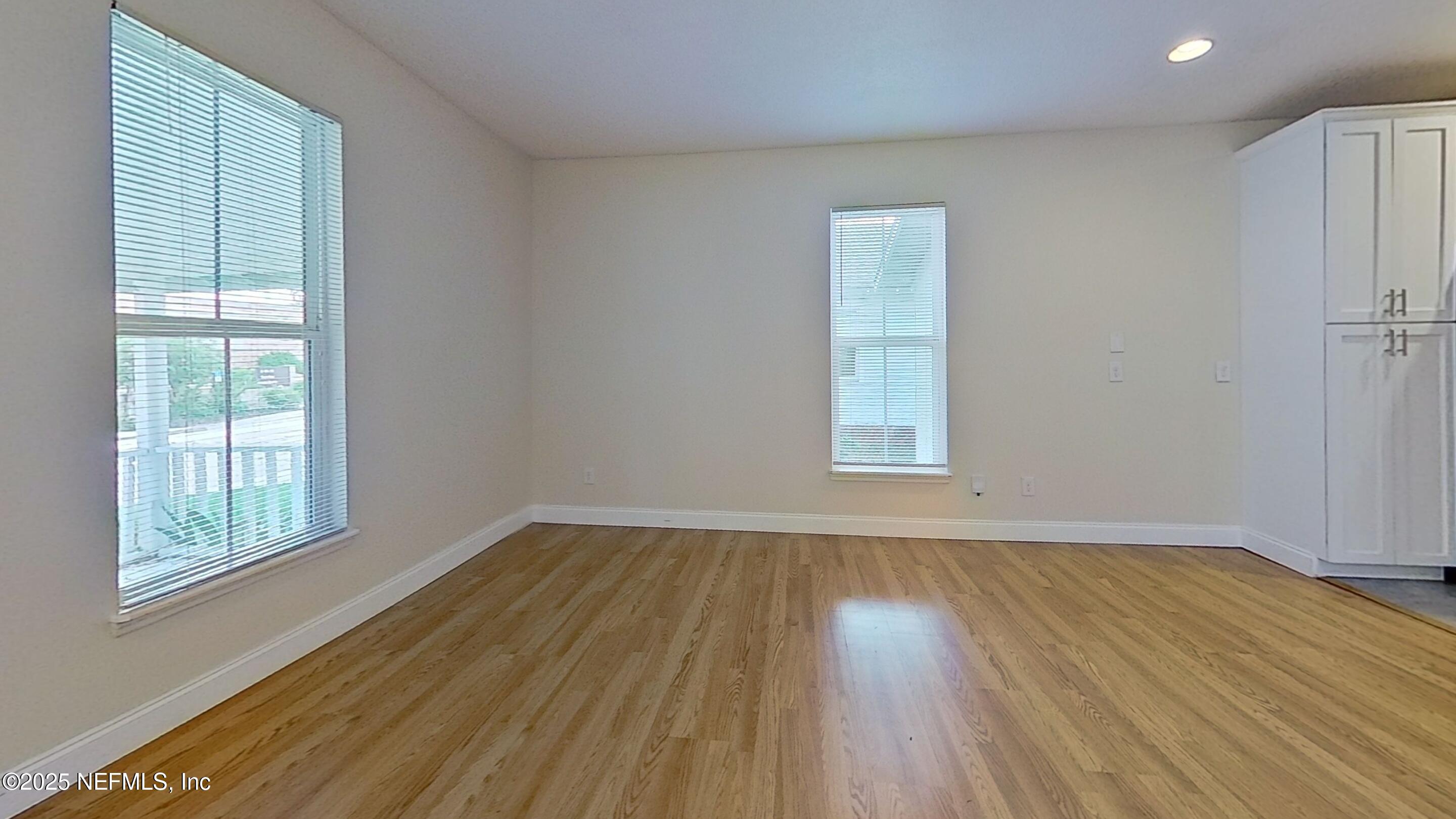 1844 Thacker Avenue Jacksonville, FL 32207 - Photo 7 of 26 Living-Room (1)