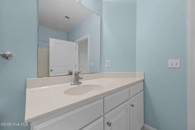 $260,000 | 200 Gateway Condos Drive, Unit 214, Surf City, NC 28445