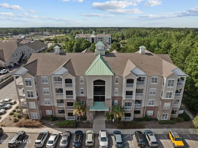 $260,000 | 200 Gateway Condos Drive, Unit 214, Surf City, NC 28445