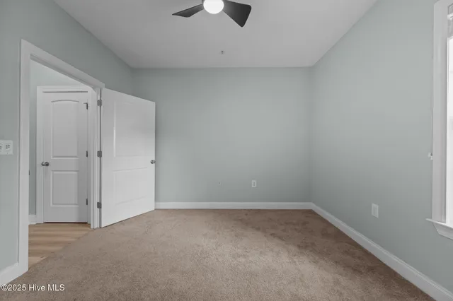 $260,000 | 200 Gateway Condos Drive, Unit 214, Surf City, NC 28445