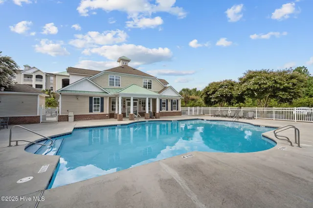 $260,000 | 200 Gateway Condos Drive, Unit 214, Surf City, NC 28445