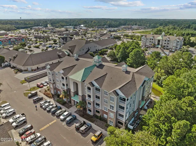 $260,000 | 200 Gateway Condos Drive, Unit 214, Surf City, NC 28445