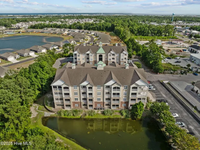 $260,000 | 200 Gateway Condos Drive, Unit 214, Surf City, NC 28445