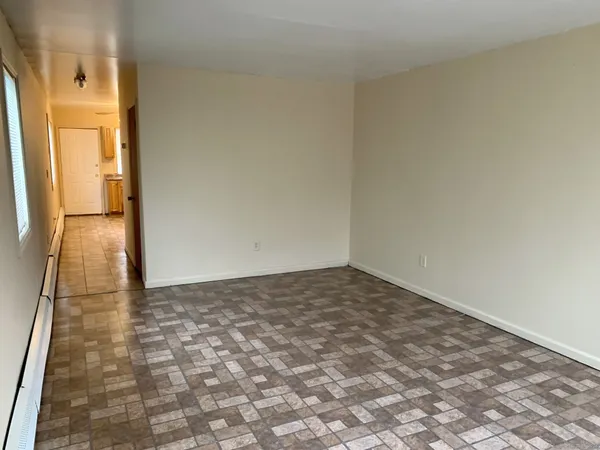 $2,500 | 1380 Kossuth Street, Bridgeport, CT 06608