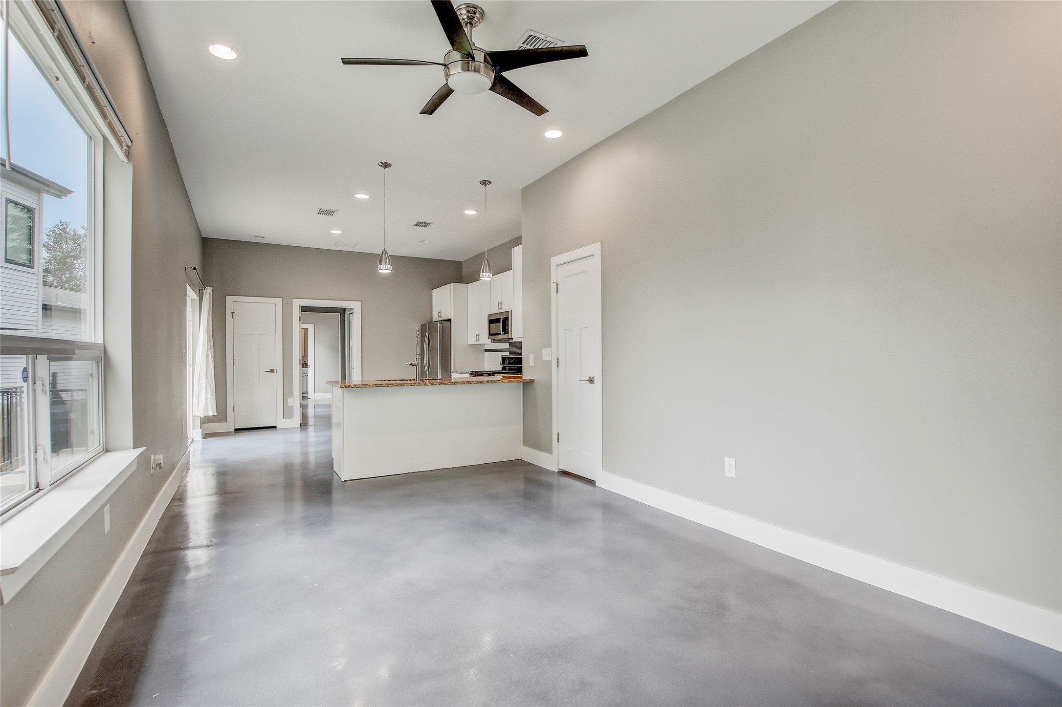 5109 Lott Avenue, Unit AA Austin, TX 78721 - Photo 10 of 33