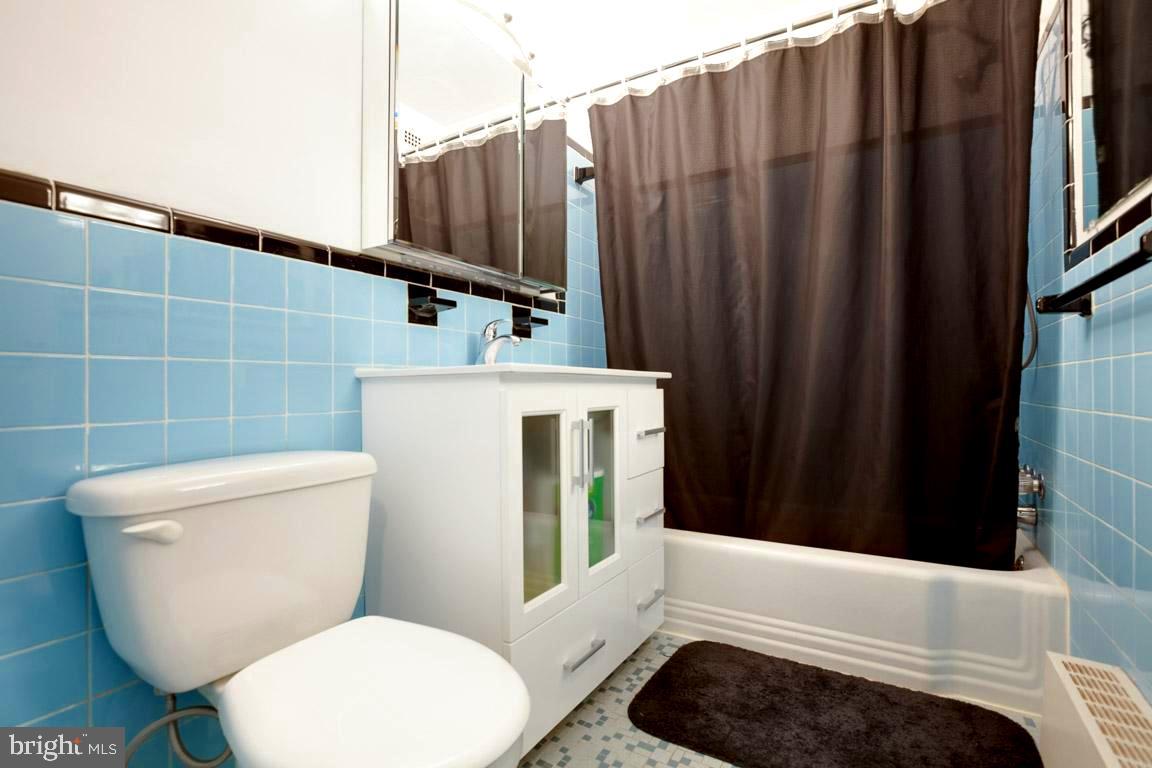 1300 South Arlington Ridge Road, Unit 103 Arlington, VA 22202 - Photo 11 of 30