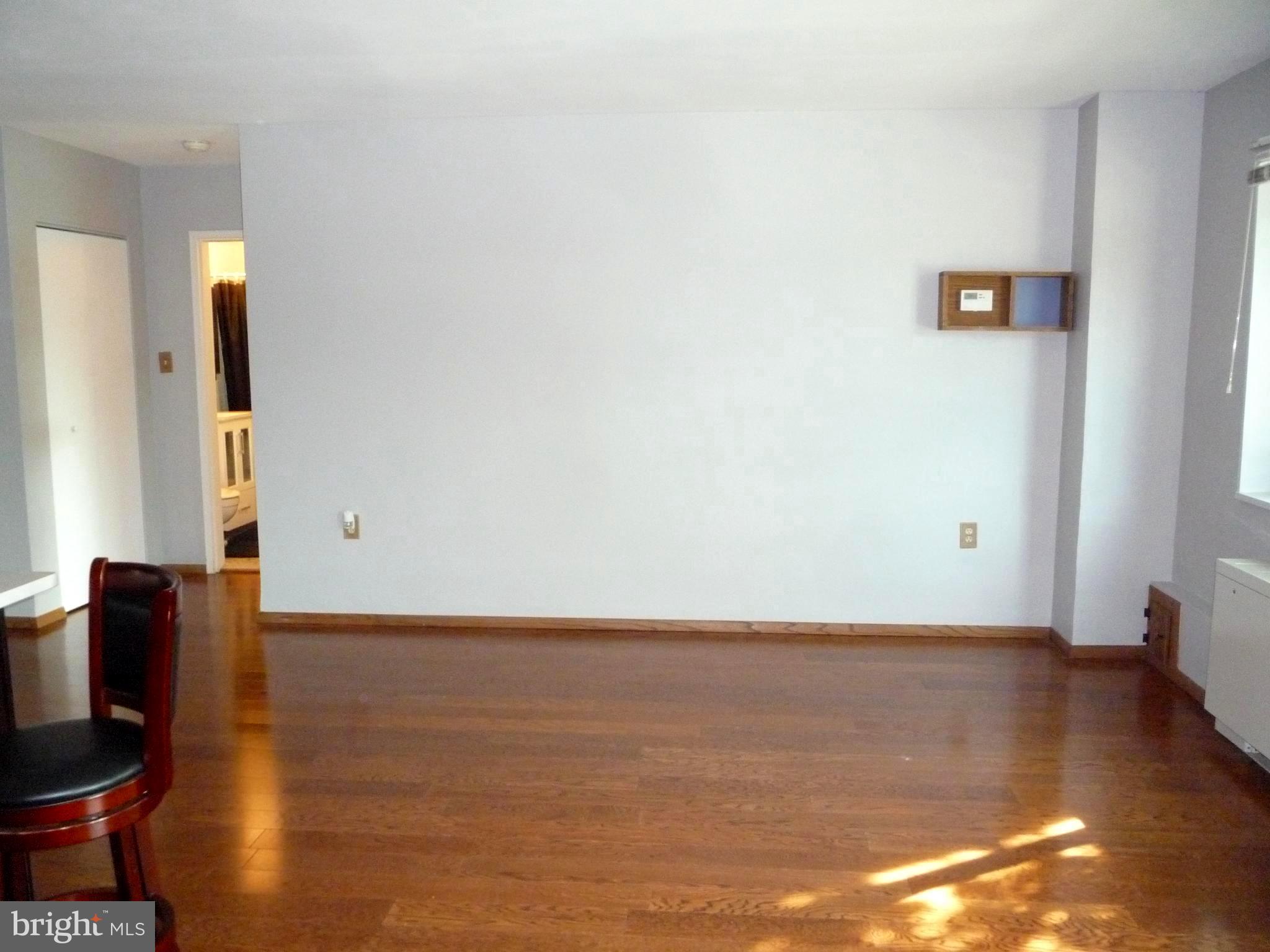1300 South Arlington Ridge Road, Unit 103 Arlington, VA 22202 - Photo 7 of 30 Combined Living Area