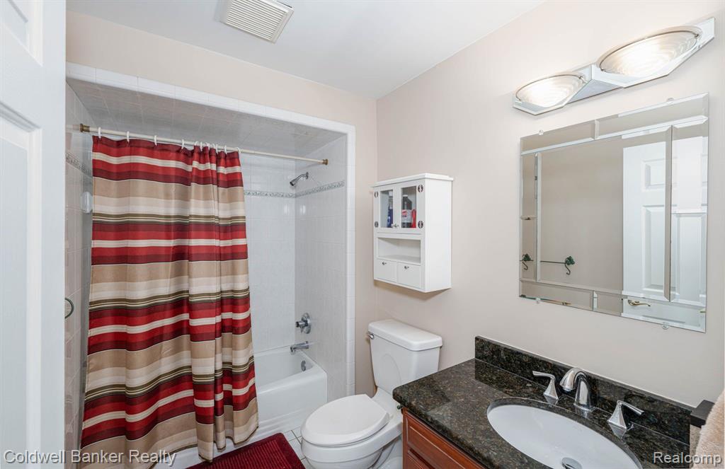 3849 Walnut Brook Drive Rochester Hills, MI 48309 - Photo 32 of 64