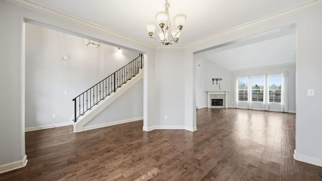 a picture of a wall with a white wall and a white wall