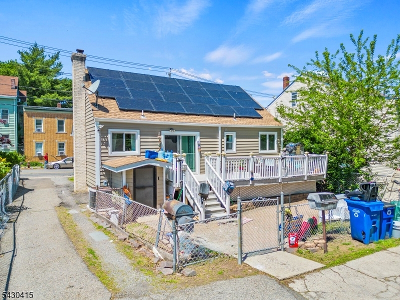 62 Front Street Paterson, NJ 07522 - Photo 15 of 16