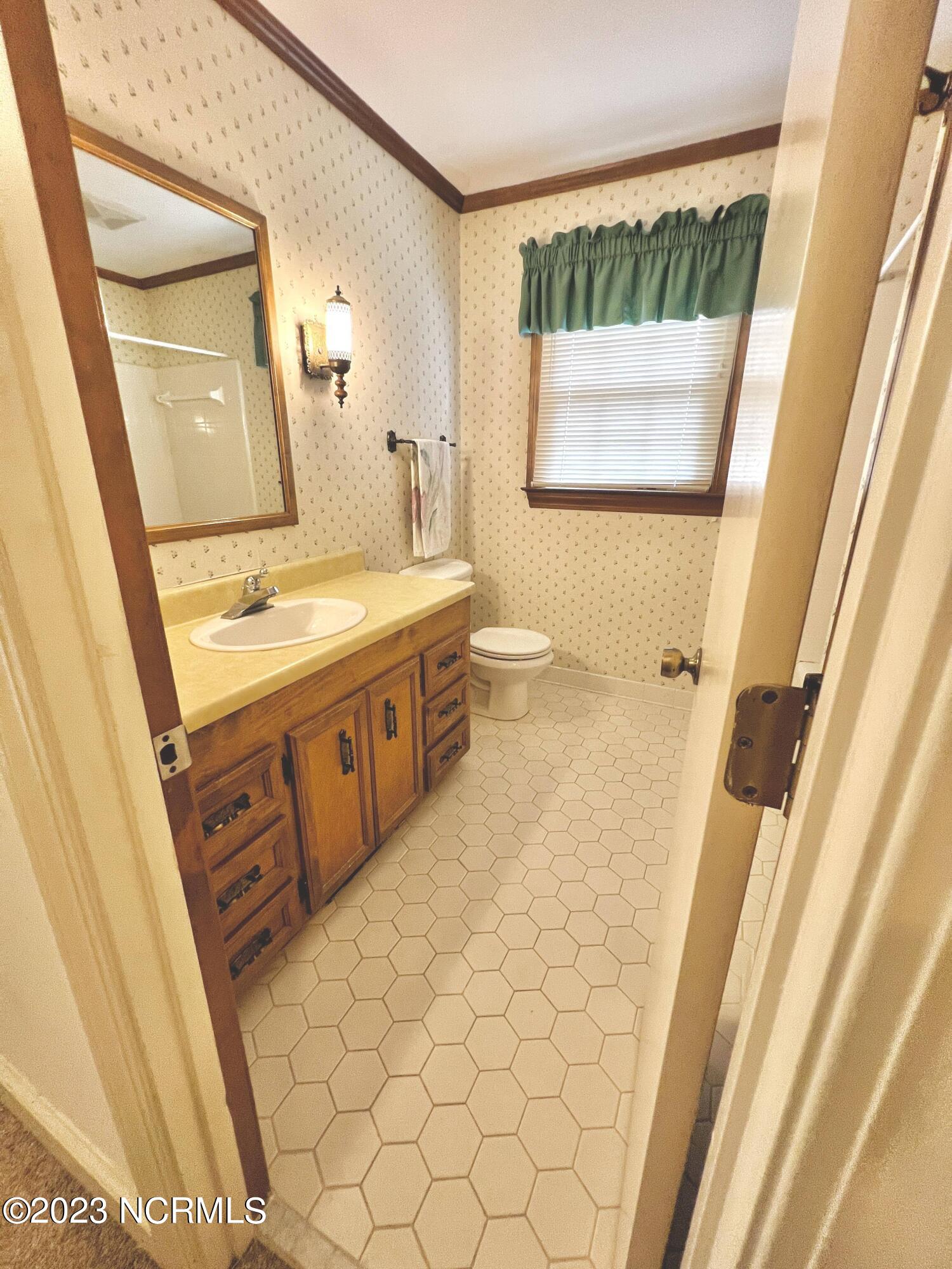 1905 Stanton Road Kinston, NC 28504 - Photo 31 of 86 387473089_222860477468524_81805028175288