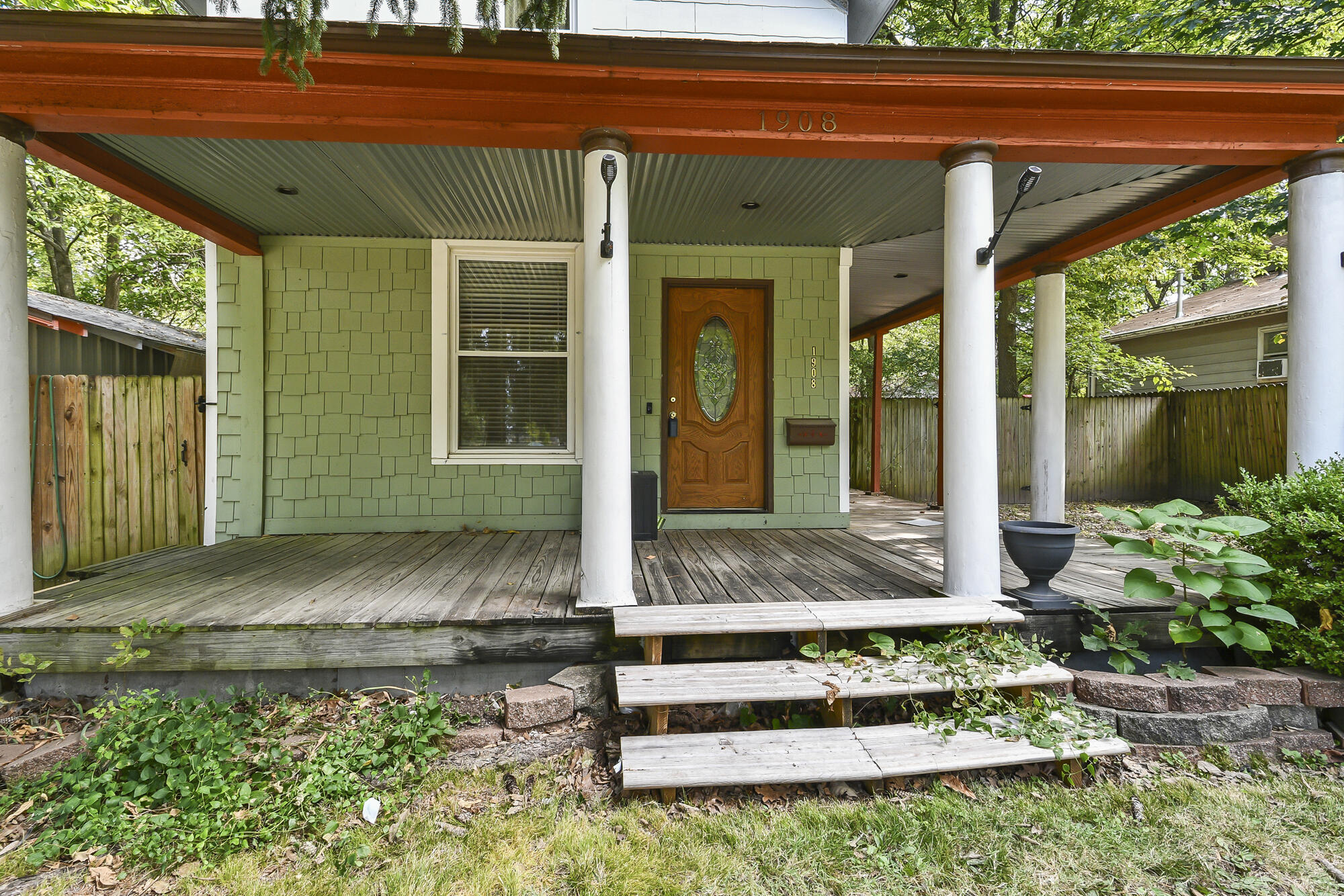 1908 North Robberson Avenue Springfield, MO 65803 - Photo 7 of 37 Covered Porch