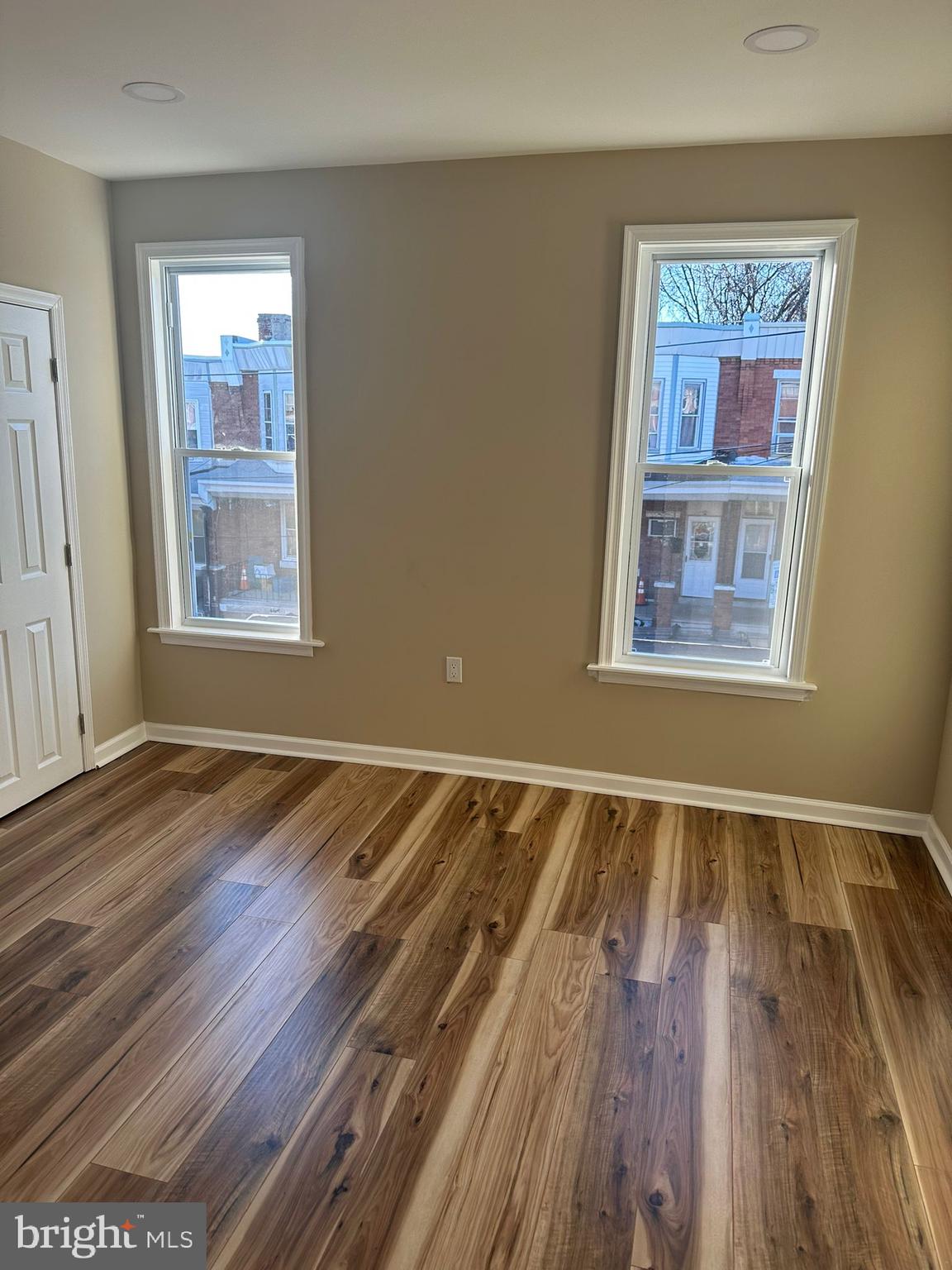 5335 Darrah Street Philadelphia, PA 19124 - Photo 11 of 32
