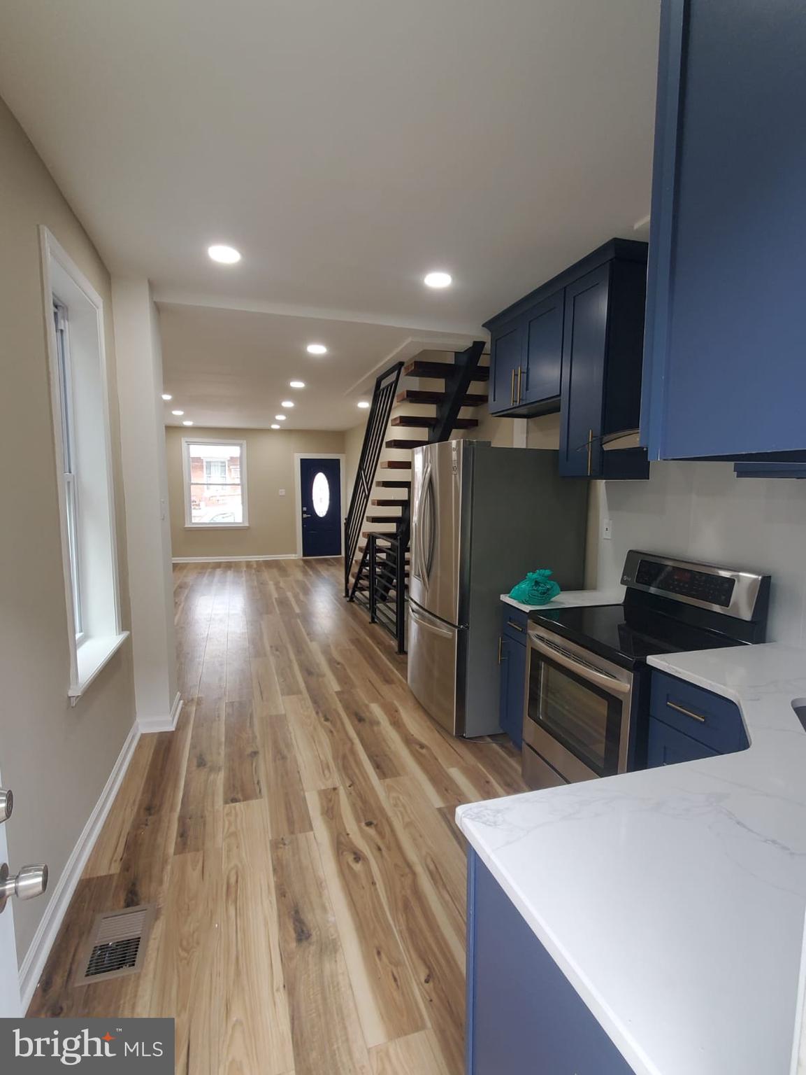 5335 Darrah Street Philadelphia, PA 19124 - Photo 7 of 32