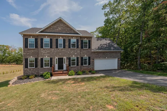$417,500 | 1024 Carriage Parkway, Rustburg, VA 24588
