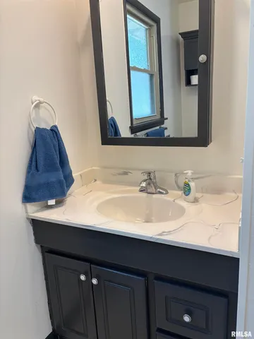 $1,595 | 2544 Glenn Street, Bettendorf, IA 52722