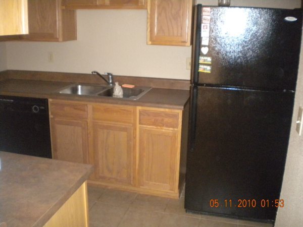 3511 East Baseline Road, Unit 1229 Phoenix, AZ 85042 - Photo 4 of 9 kitchen
