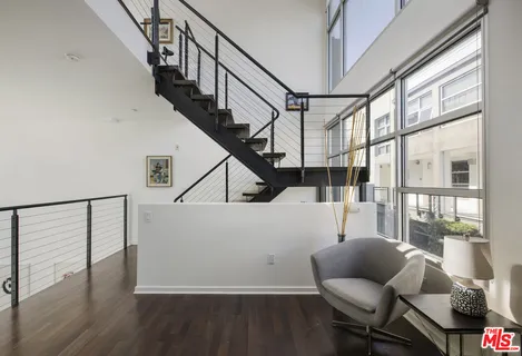 $997,000 | 4111 Sunset Boulevard, Unit 220, Los Angeles, CA 90029