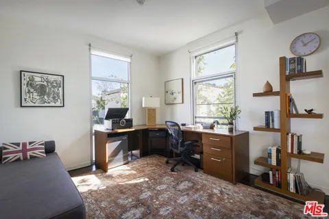 $997,000 | 4111 Sunset Boulevard, Unit 220, Los Angeles, CA 90029