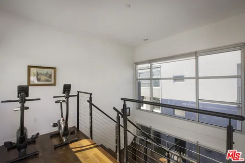 $997,000 | 4111 Sunset Boulevard, Unit 220, Los Angeles, CA 90029