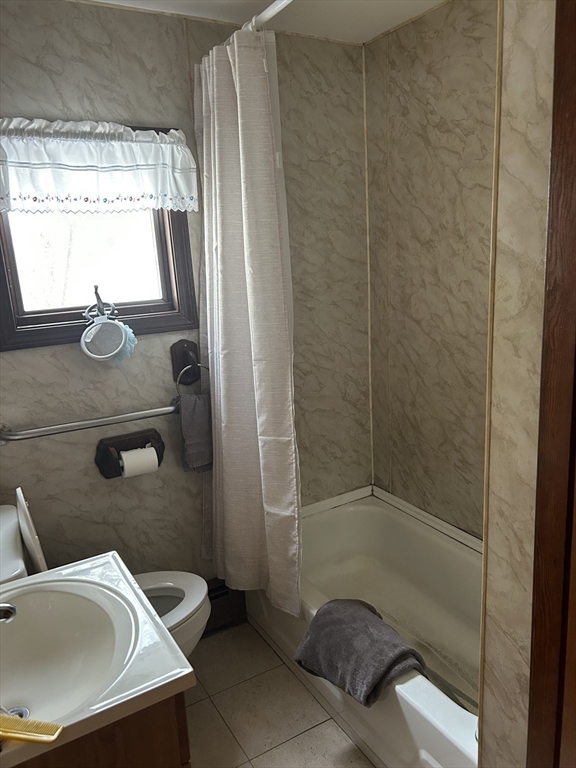 42 Perley Street Methuen, MA 01844 - Photo 10 of 16