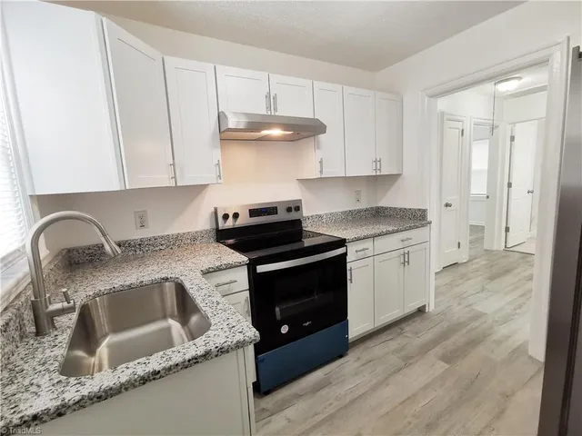 $1,200 | 215 Ray Street, Greensboro, NC 27406