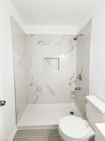 $1,200 | 215 Ray Street, Greensboro, NC 27406