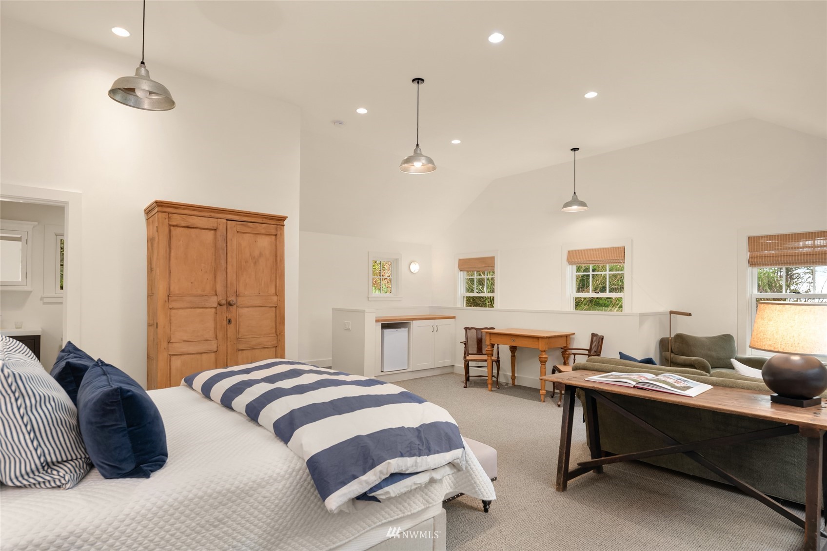 8143 Headlands Way Clinton, WA 98236 - Photo 24 of 26