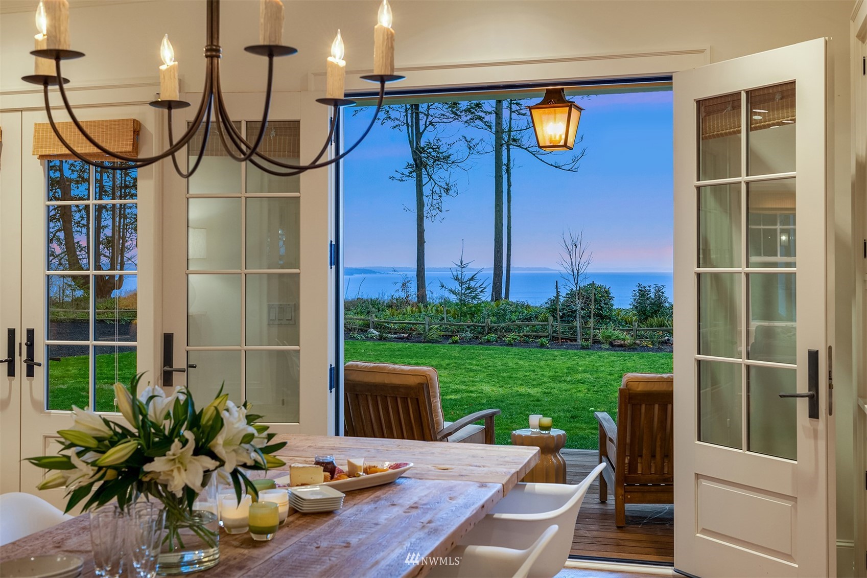 8143 Headlands Way Clinton, WA 98236 - Photo 8 of 26