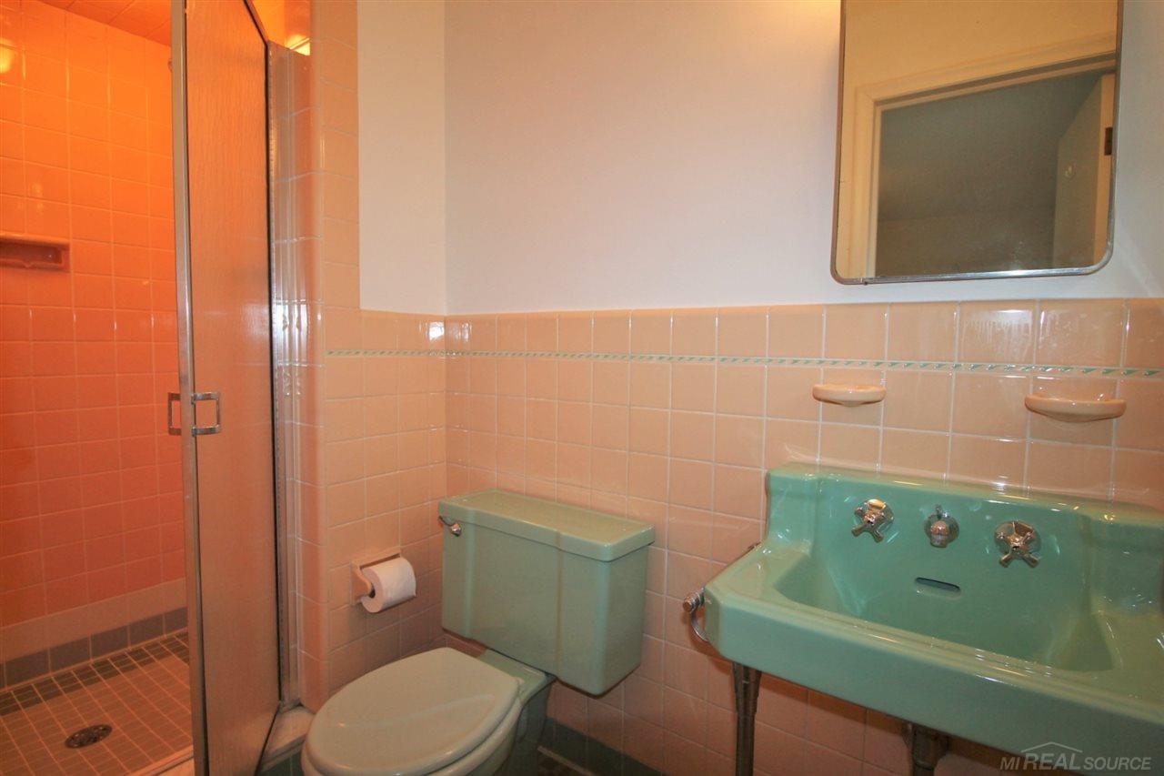 960-962 Trombley Road Grosse Pointe Park, MI 48230 - Photo 22 of 35