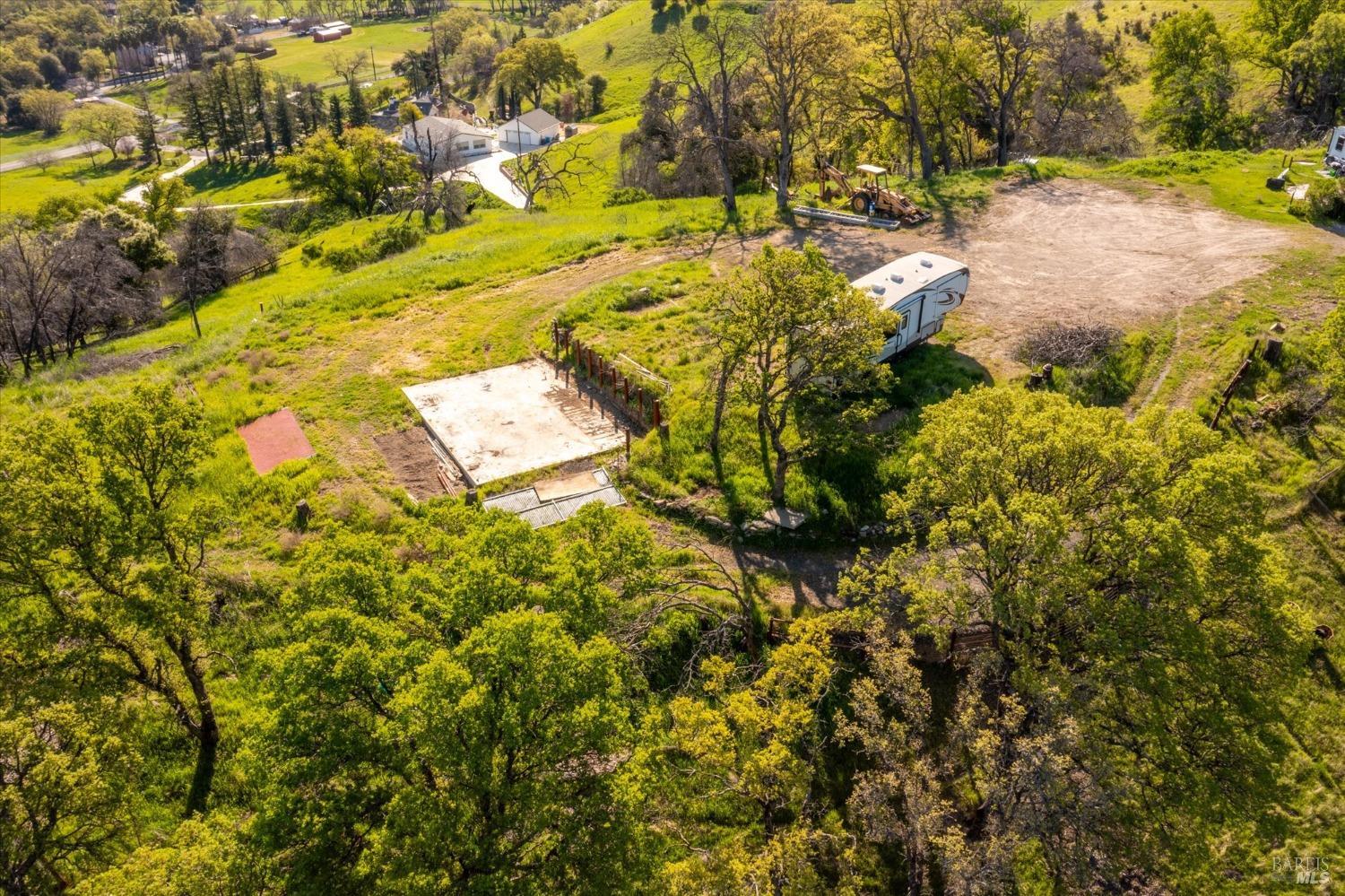 6958 Oak Tree Trail Vacaville, CA 95688 - Photo 5 of 24 a view of yard with swimming pool