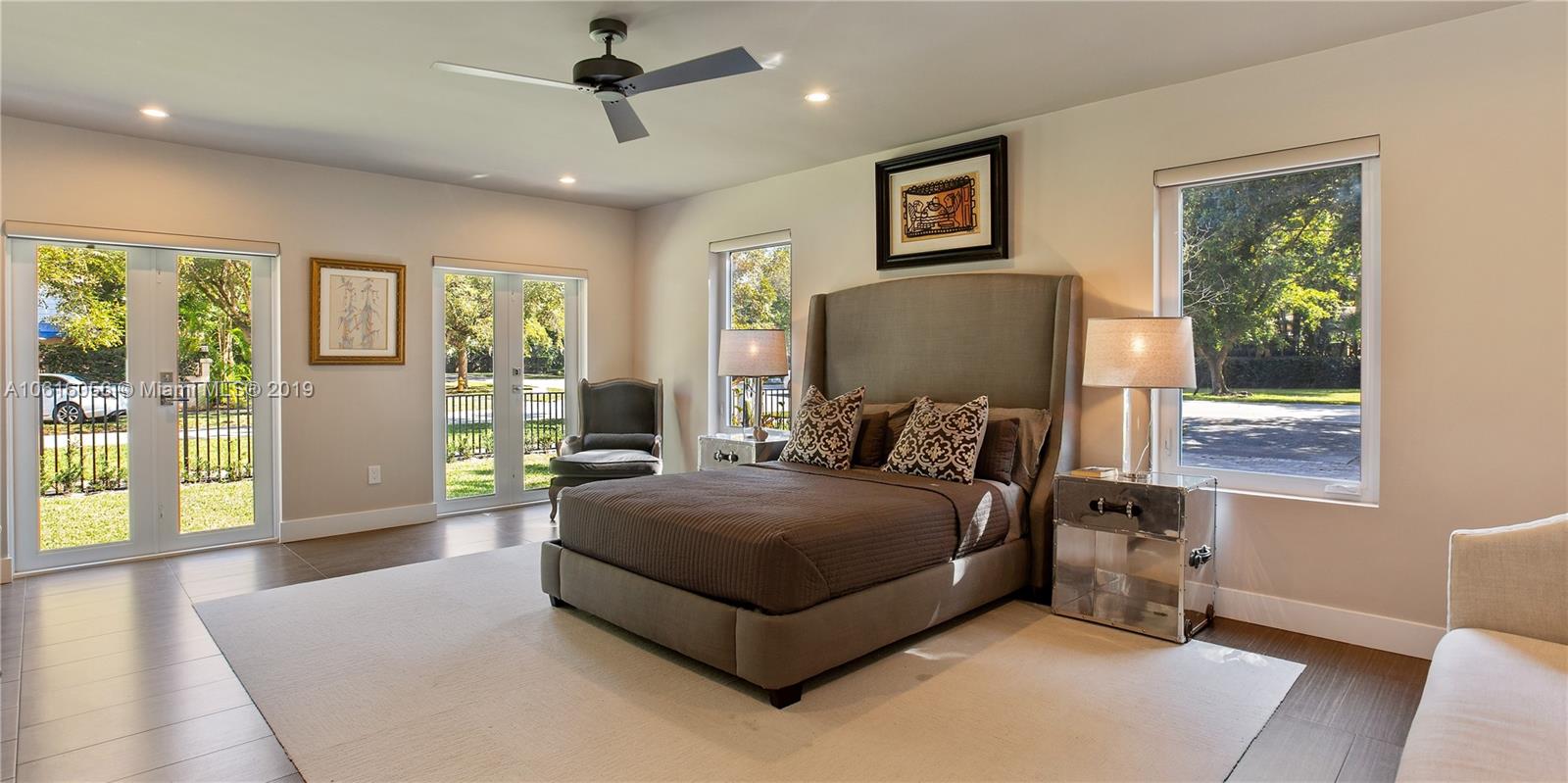 705 Sunset Road Coral Gables, FL 33146 - Photo 4 of 10