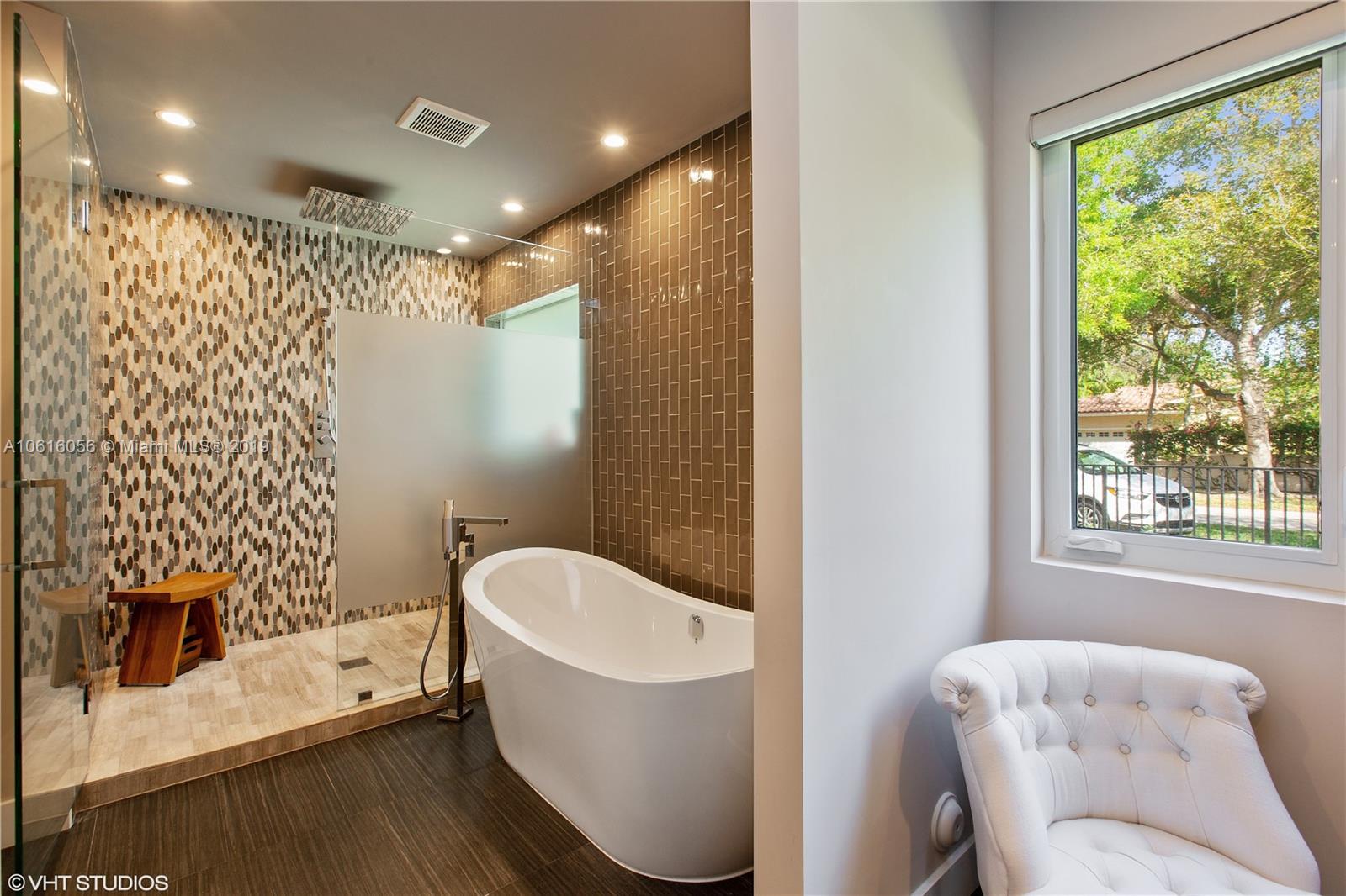 705 Sunset Road Coral Gables, FL 33146 - Photo 5 of 10