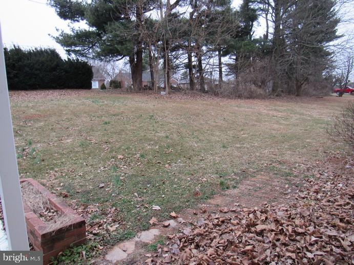 49 Ridgeway Drive York, PA 17404 - Photo 3 of 11 Gallery Image 3