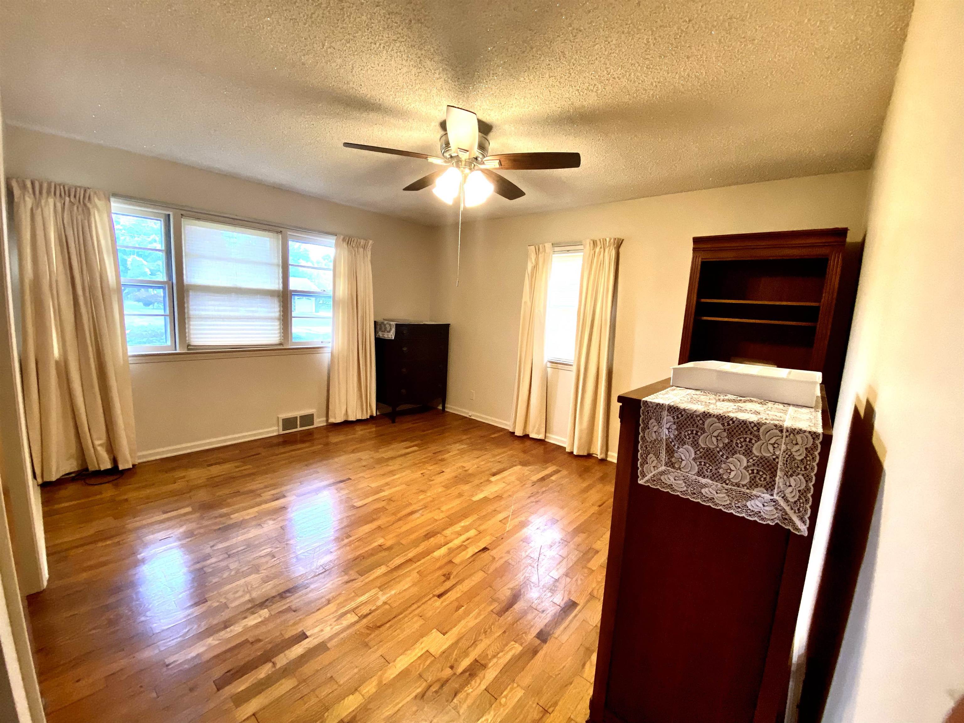4302 Risedorph Street Burton, MI 48509 - Photo 13 of 18 Gallery Image 13
