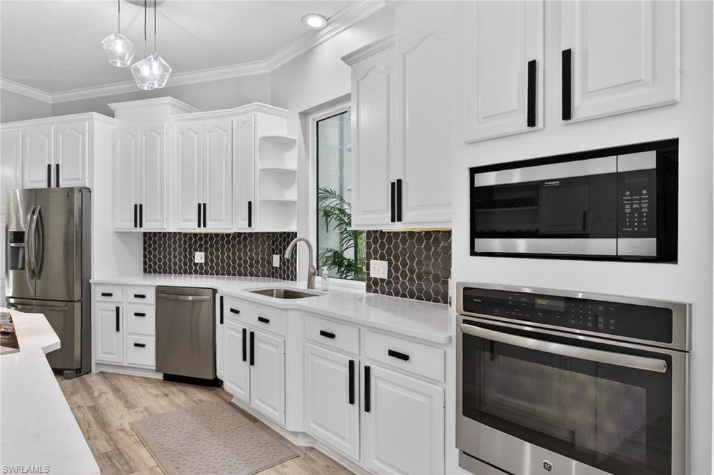 4075 1st Avenue Southwest Naples, FL 34119 - Photo 13 of 50