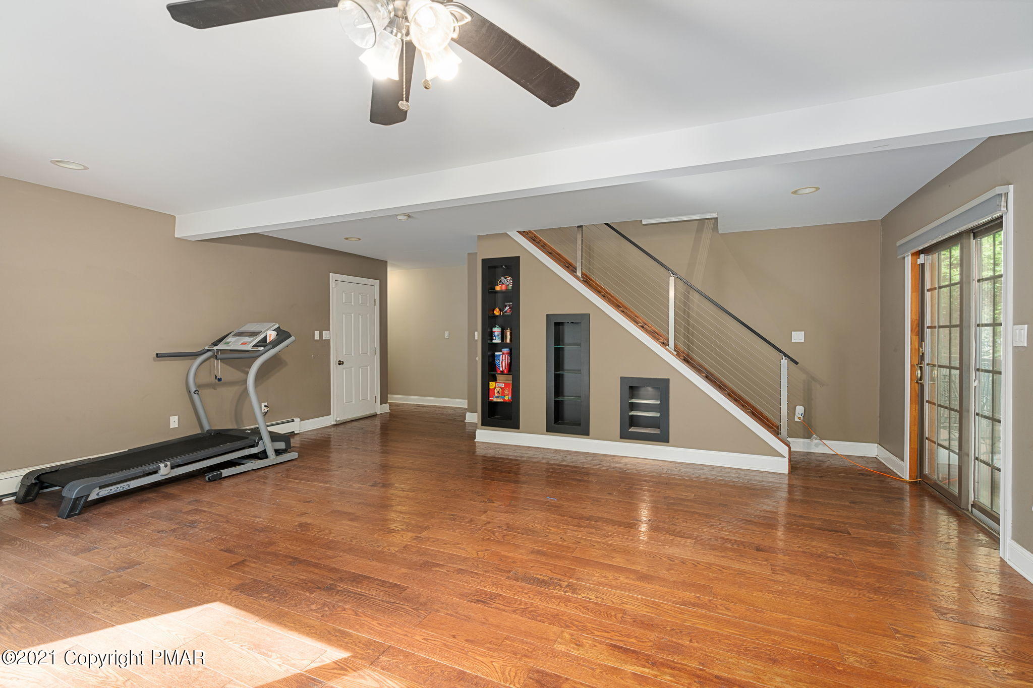 5307 Glenbrook Road Stroudsburg, PA 18360 - Photo 12 of 33 12-web-or-mls-Image-12