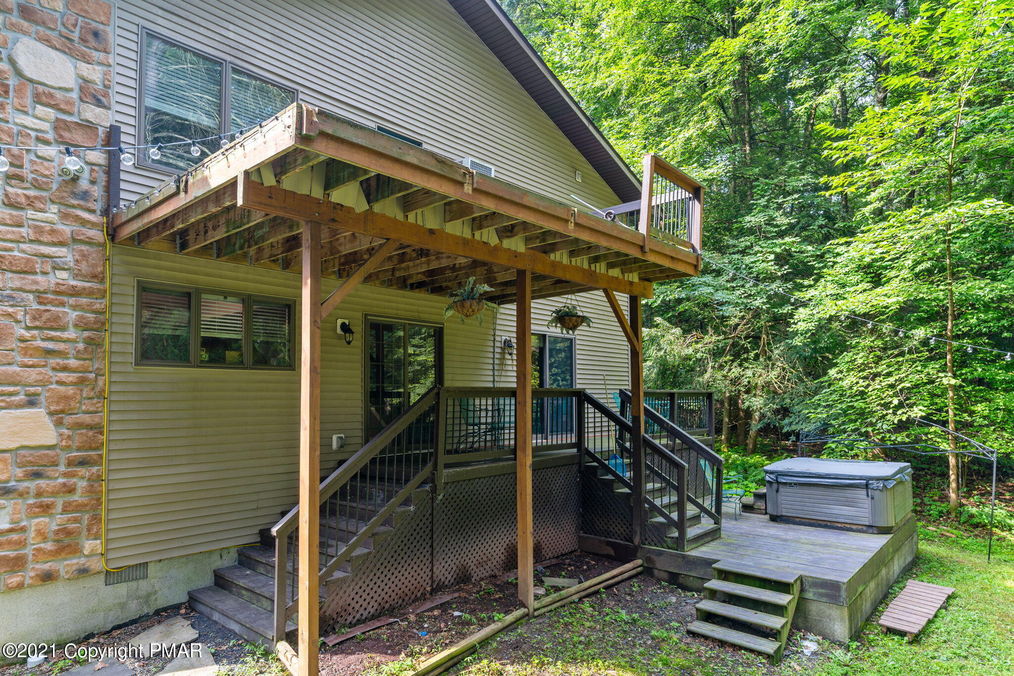 5307 Glenbrook Road Stroudsburg, PA 18360 - Photo 8 of 33 8-web-or-mls-Image-8
