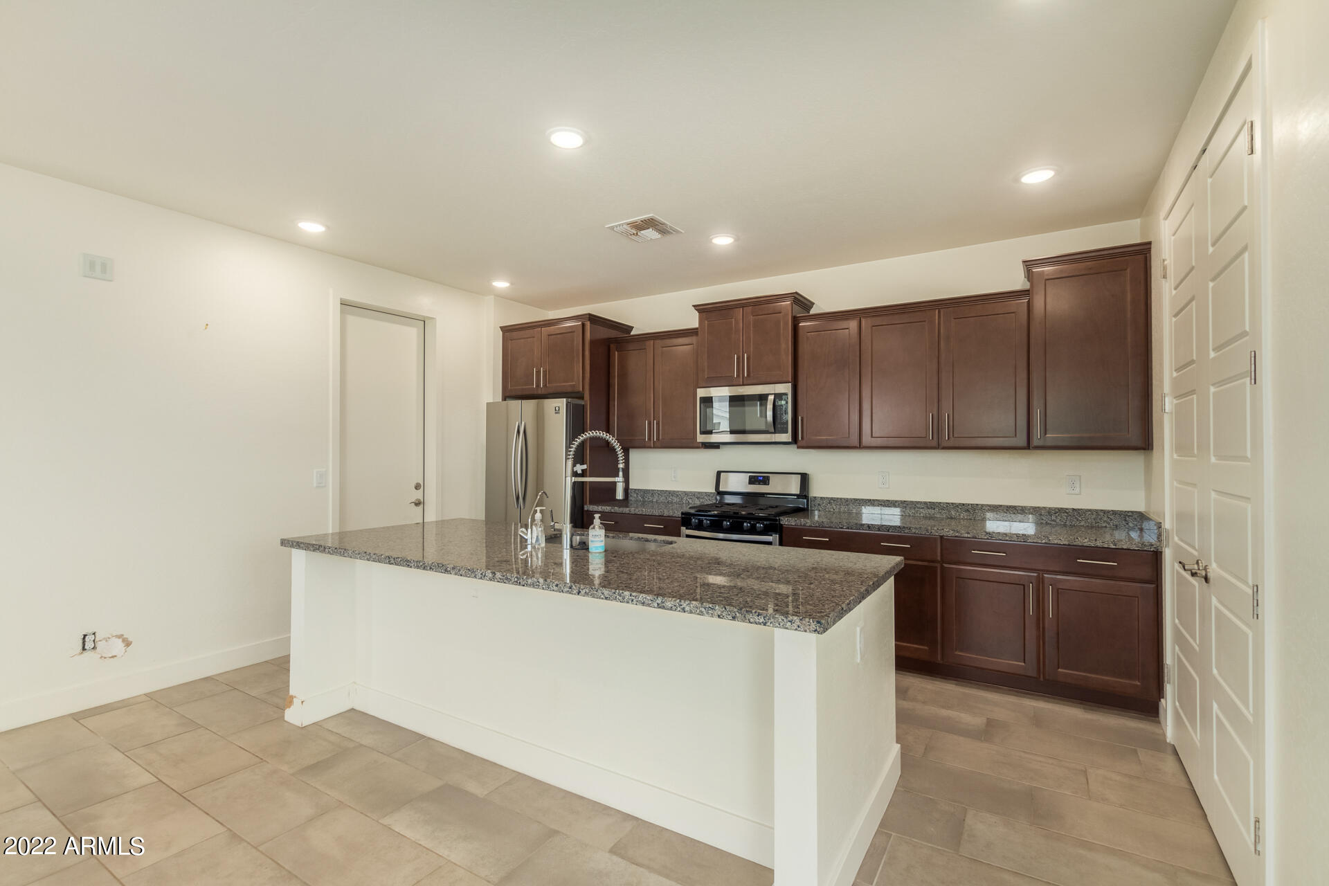 4902 South Tune Mesa, AZ 85212 - Photo 12 of 37 Kitchen_1