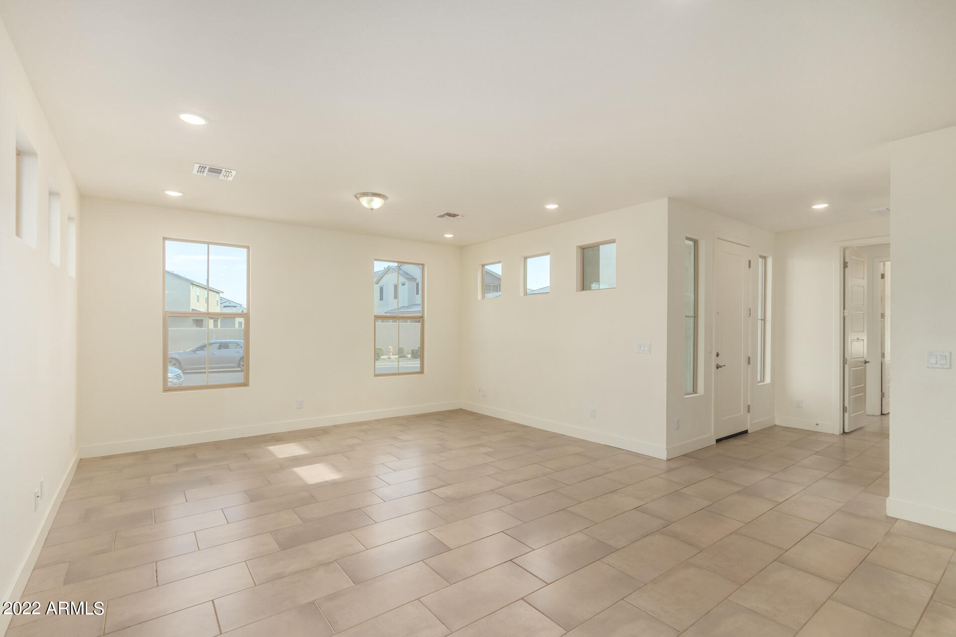 4902 South Tune Mesa, AZ 85212 - Photo 9 of 37 Family_Livingroom