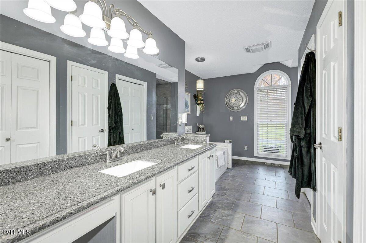 357 Boonesboro Road Gray, TN 37615 - Photo 21 of 50 42-128A8998