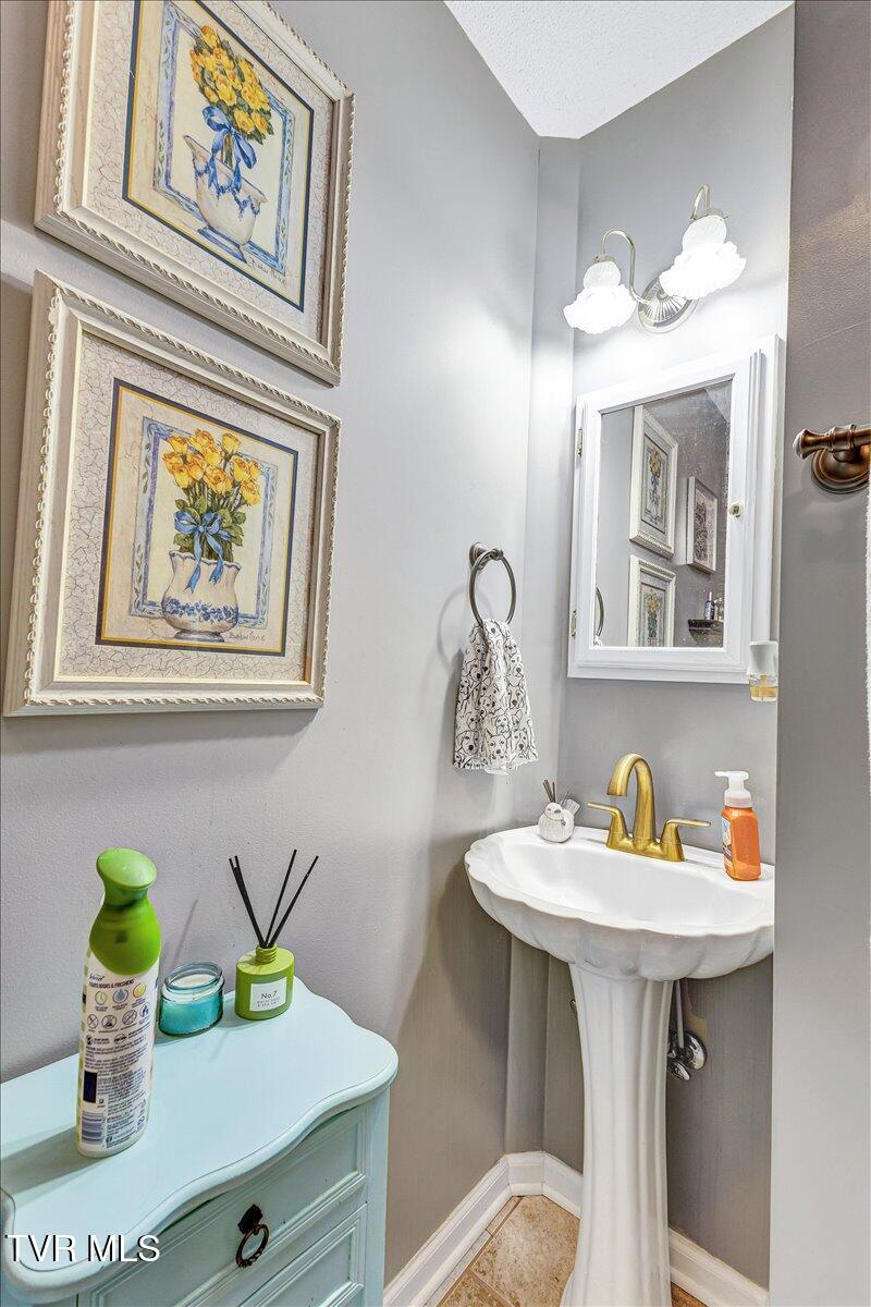 357 Boonesboro Road Gray, TN 37615 - Photo 40 of 50 46-128A9012