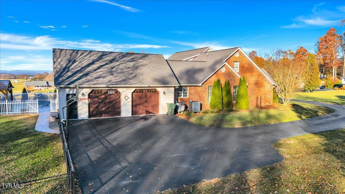 357 Boonesboro Road Gray, TN 37615 - Photo 4 of 50 04-DJI_20251111160046_0746_D