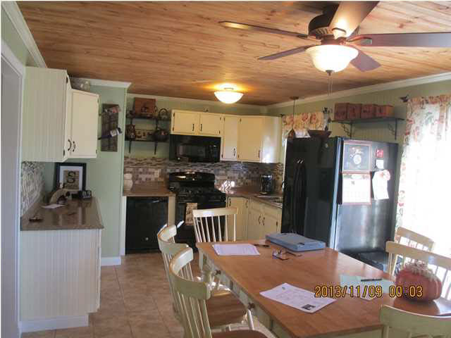 230 Country Court Road Loogootee, IN 47553 - Photo 3 of 9 Gallery Image 3