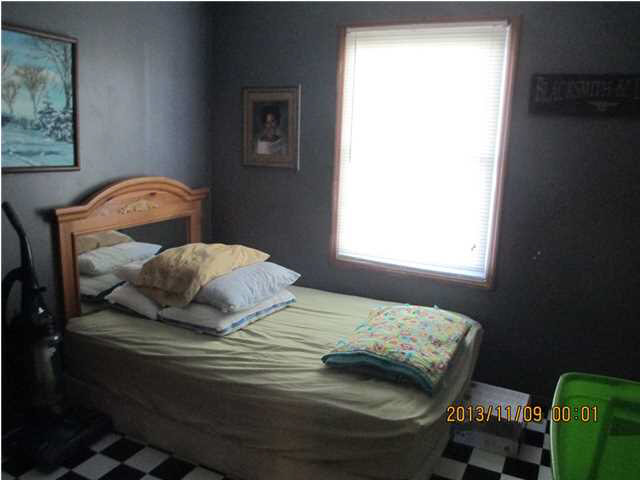 230 Country Court Road Loogootee, IN 47553 - Photo 5 of 9 Gallery Image 5