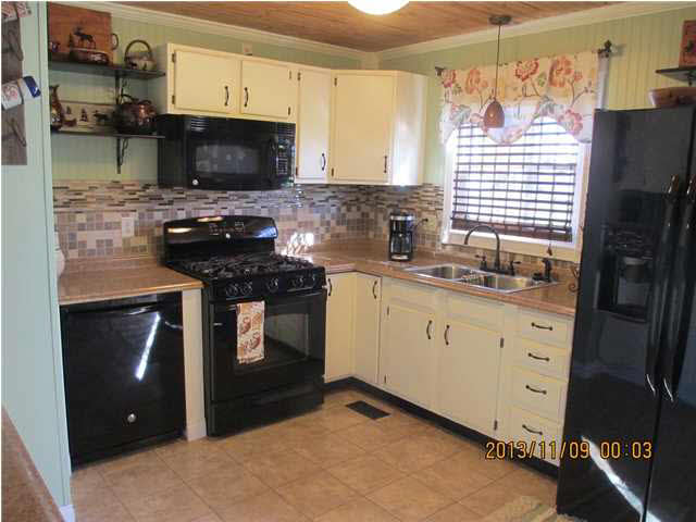 230 Country Court Road Loogootee, IN 47553 - Photo 9 of 9 Gallery Image 9