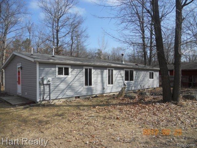2715 Port Austin Road Port Austin, MI 48467 - Photo 3 of 12 006.jpg