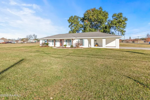 $250,000 | 1122 Dugas Road, Lafayette, LA 70507